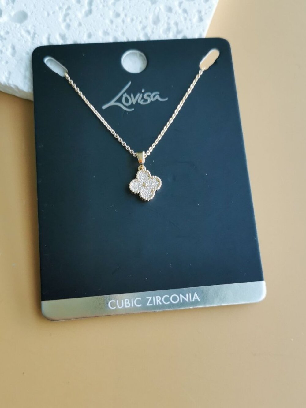 Lovisa Elegant Cubic Zirconia Gold Necklace Floral Pendant Minimalist